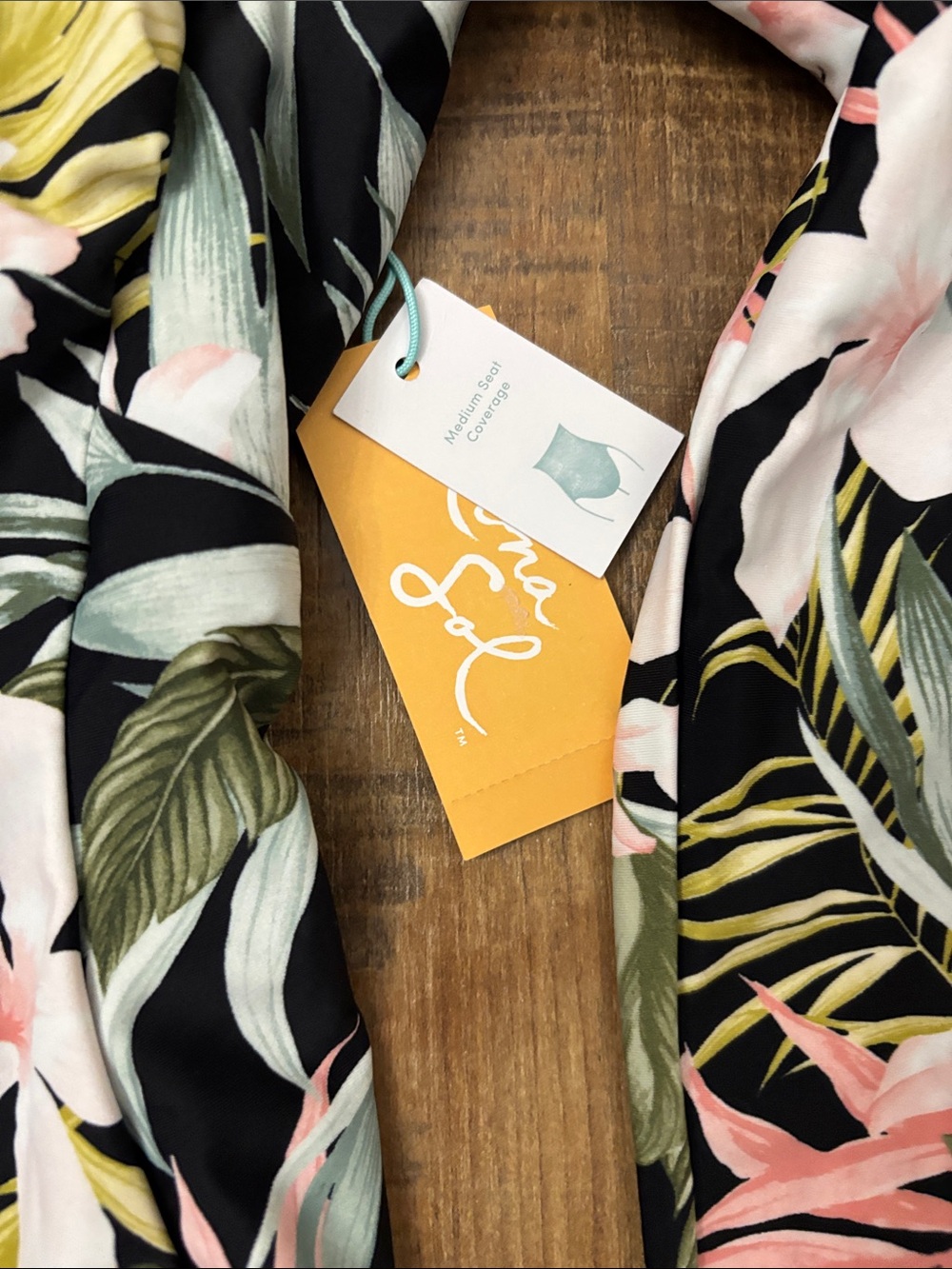Black and Pink Long Sleeve One Piece Swimsuit bathing suit
NWT/NEW
Kona Sol - Picture 2 of 4